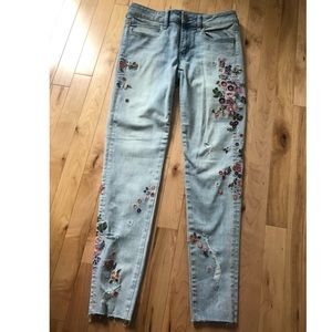 Flower embroidered jeans